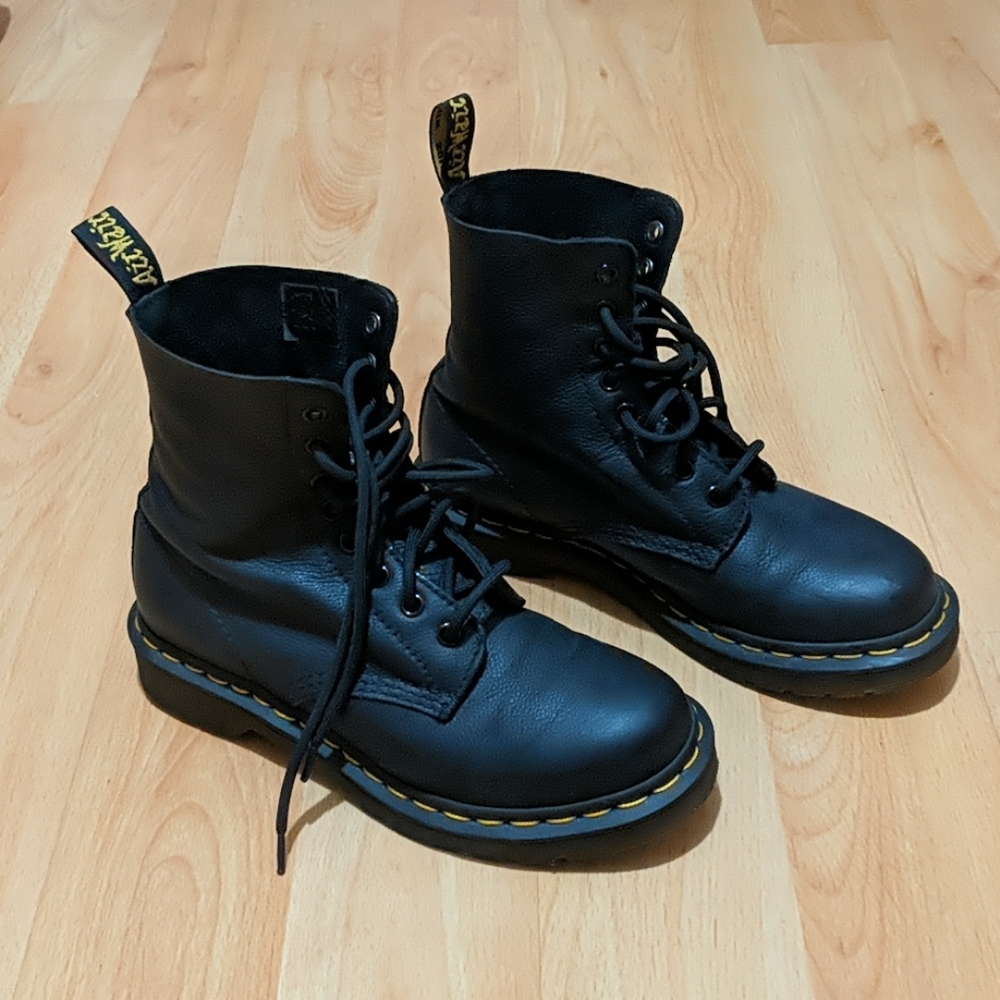 Dr. Martens 1460 Pascal Boot
